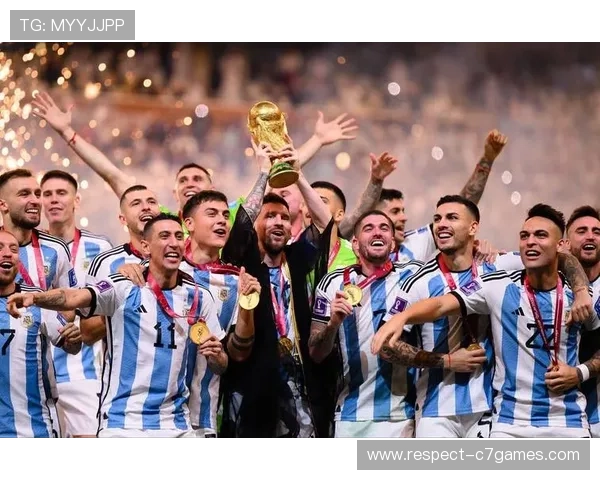 梅西加盟迈阿密国际首战精彩上演 热刺逆袭胜利夺得英超三分